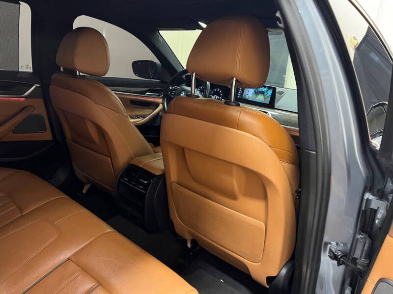 2017 BMW 5 Series 540i