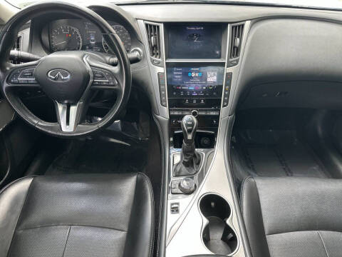 2023 Infiniti Q50 Luxe
