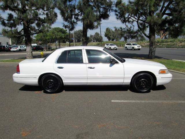 2003 Ford Crown Victoria