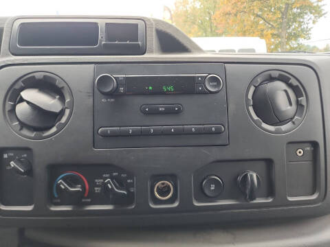 2012 Ford E-Series E-150