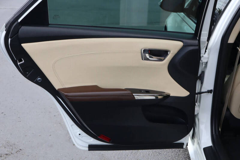 2018 Toyota Avalon Touring