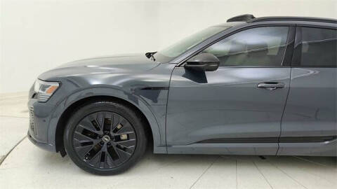 2024 Audi Q8 e-tron quattro Prestige