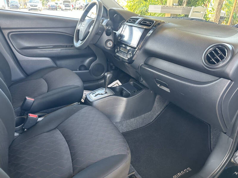 2024 Mitsubishi Mirage ES