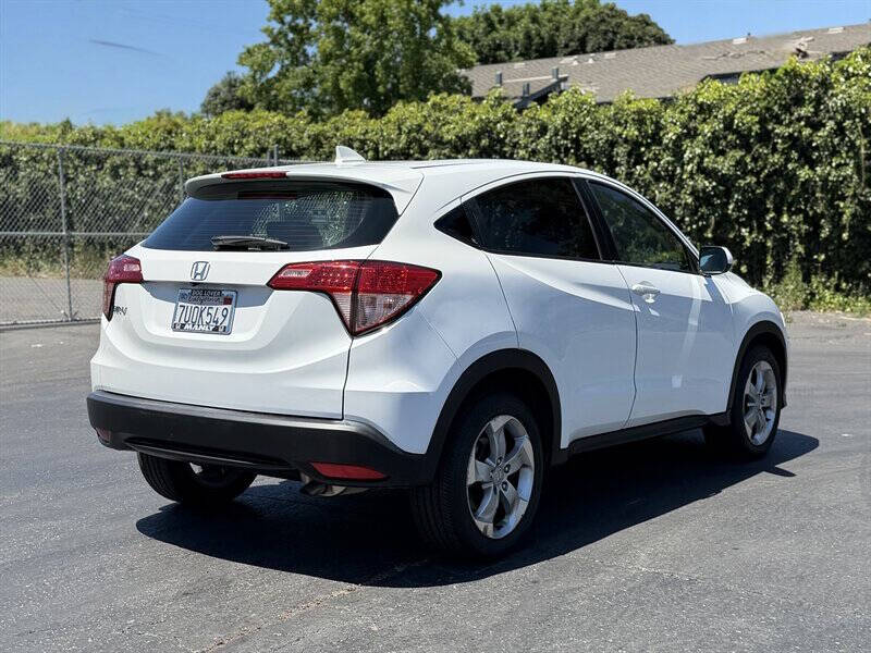 2017 Honda HR-V LX