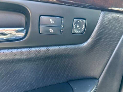 2009 Cadillac DTS Performance