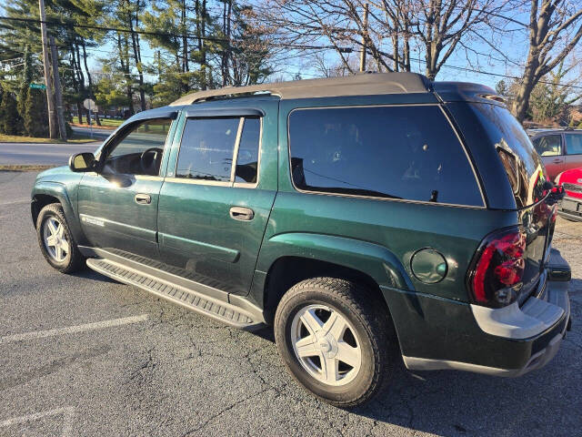 2003 Chevrolet TrailBlazer for sale at QUEENSGATE AUTO SALES in York, PA