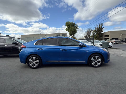 2018 Hyundai Ioniq Plug-in Hybrid Limited