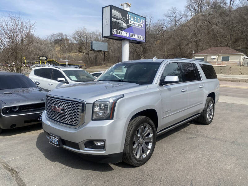 2017 GMC Yukon XL Denali