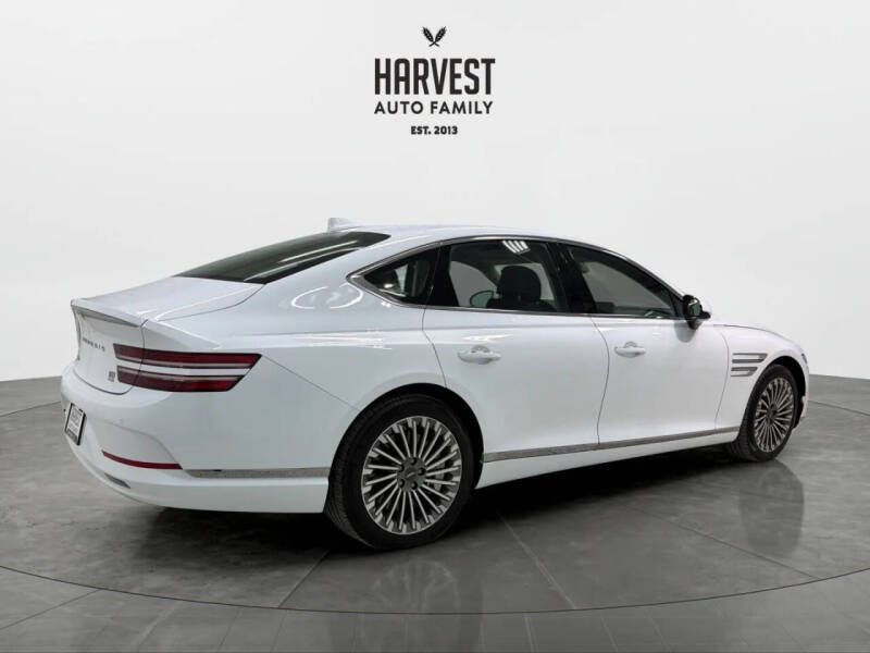 2024 Genesis Electrified G80 Advanced