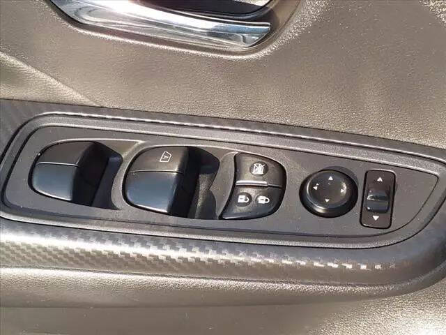 2020 Nissan Versa SV