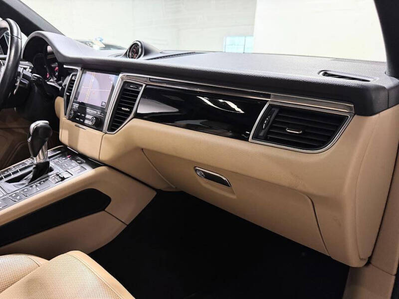 2018 Porsche Macan S