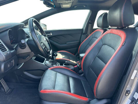 2017 Kia Forte5 SX