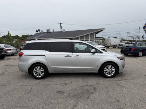 2016 Kia Sedona LX