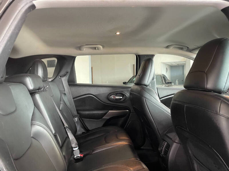 2021 Jeep Cherokee Latitude Lux