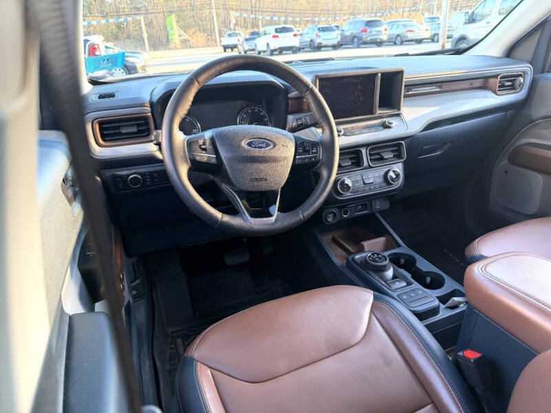 2023 Ford Maverick Lariat