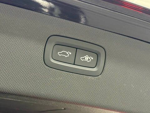 2021 Volvo XC90 T5 Momentum