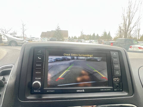 2015 Chrysler Town and Country Touring-L