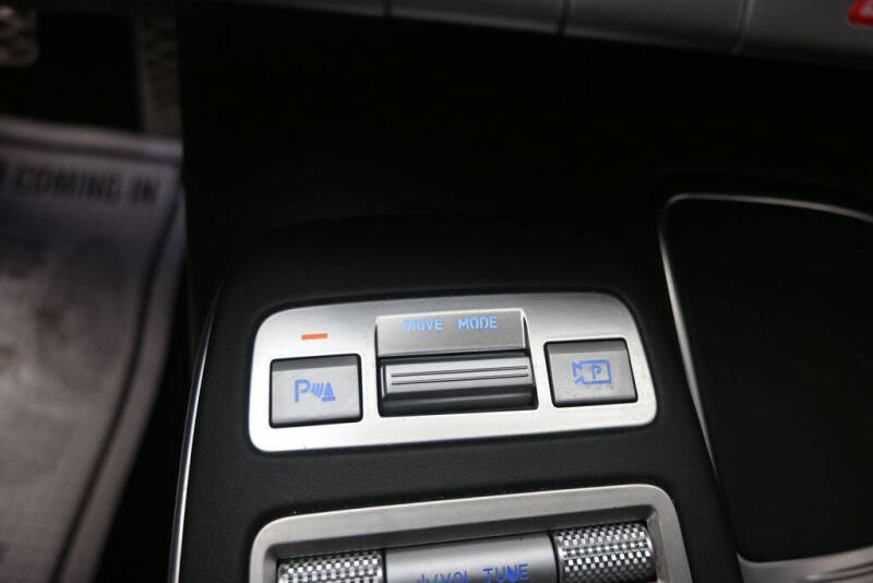 2023 Genesis GV70 2.5T Standard