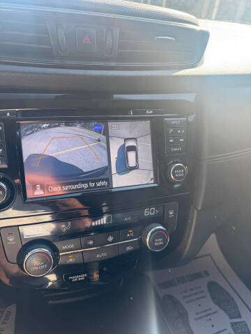 2017 Nissan Rogue SL