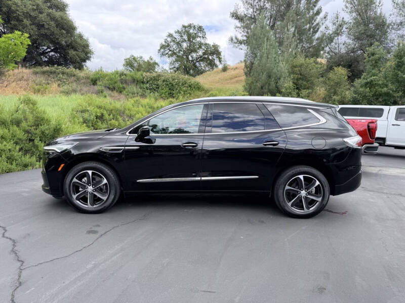 2022 Buick Enclave Essence
