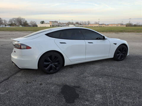 2021 Tesla Model S Plaid
