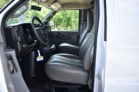 2024 Chevrolet Express 2500