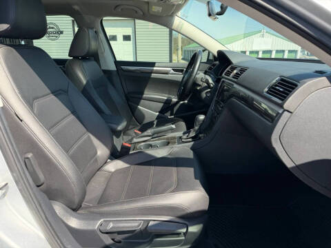 2016 Volkswagen Passat