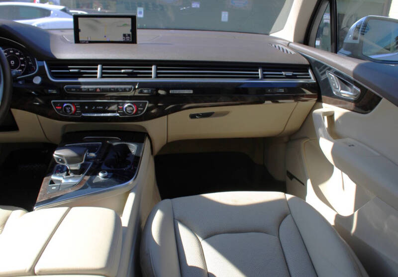 2017 Audi Q7 3.0T quattro Premium Plus