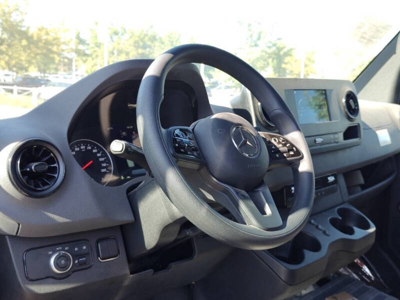 2023 Mercedes-Benz Sprinter 2500