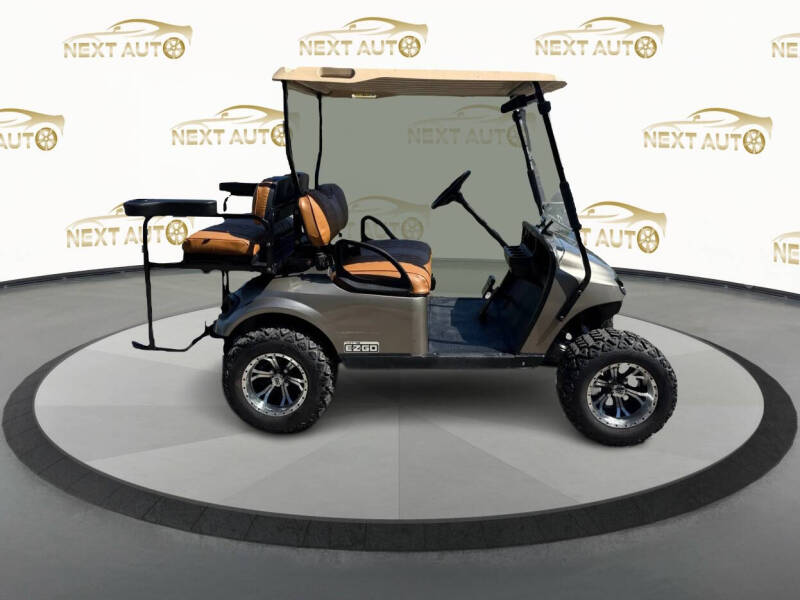 2015 E-Z-GO Golf Cart
