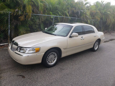 2001 lincoln town car cartier for sale