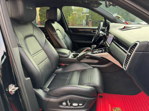 2019 Porsche Cayenne S