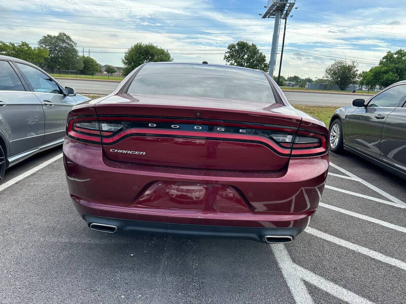 2017 Dodge Charger SE
