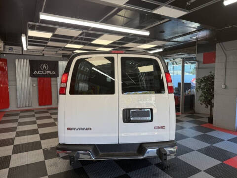2023 GMC Savana 2500