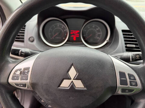 2013 Mitsubishi Lancer ES