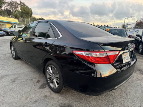 2015 Toyota Camry SE