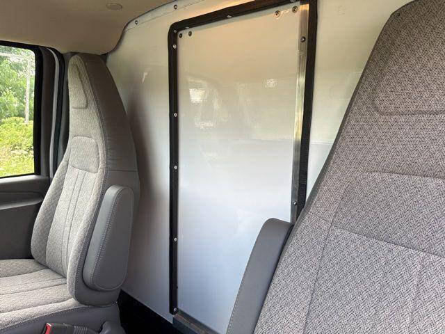 2025 GMC Savana 3500