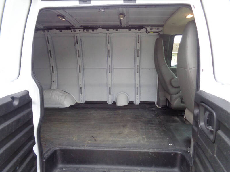 2021 Chevrolet Express 2500