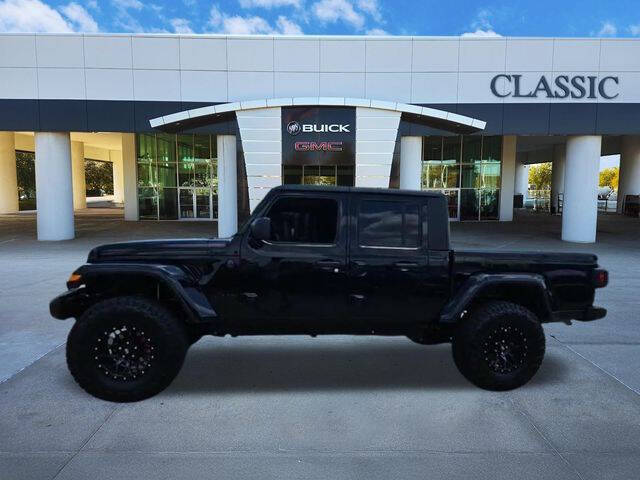 2022 Jeep Gladiator Willys