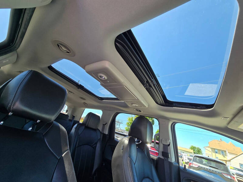 2016 GMC Acadia Denali