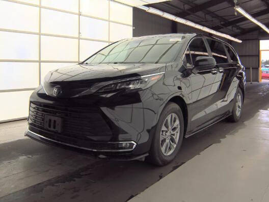2024 Toyota Sienna XLE 7-Passenger