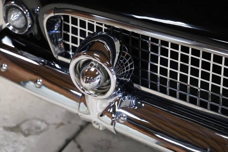 1956 Ford Thunderbird