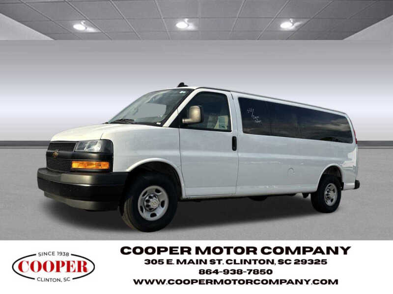2025 Chevrolet Express LS 3500