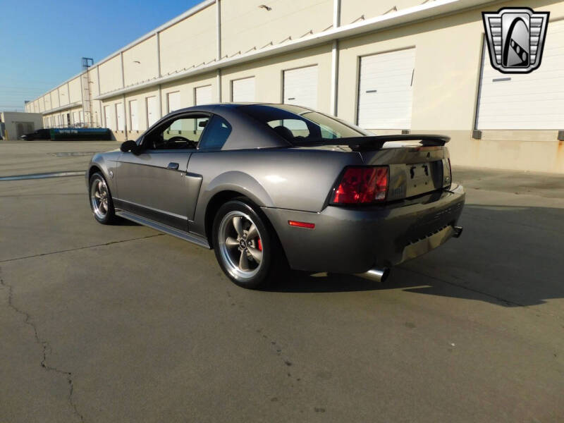 2004 Ford Mustang Mach 1 Premium