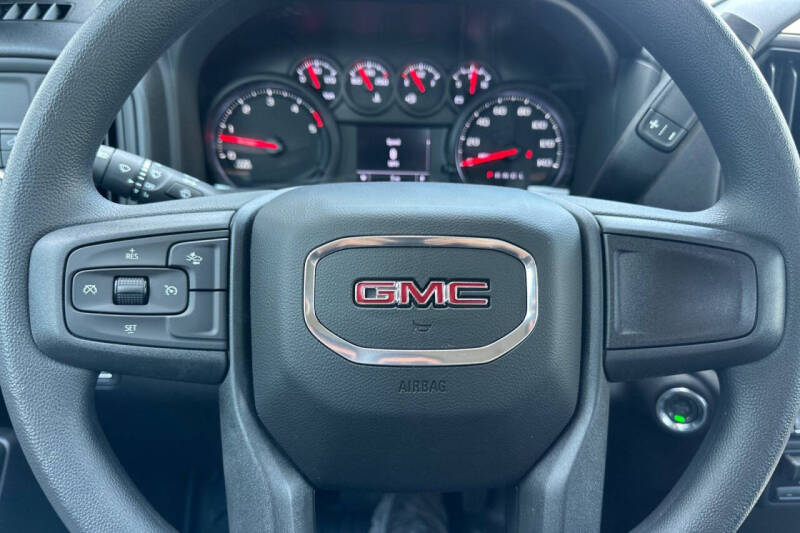 2026 GMC Sierra 2500HD Pro
