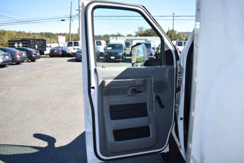 2014 Ford E-Series E-350 SD