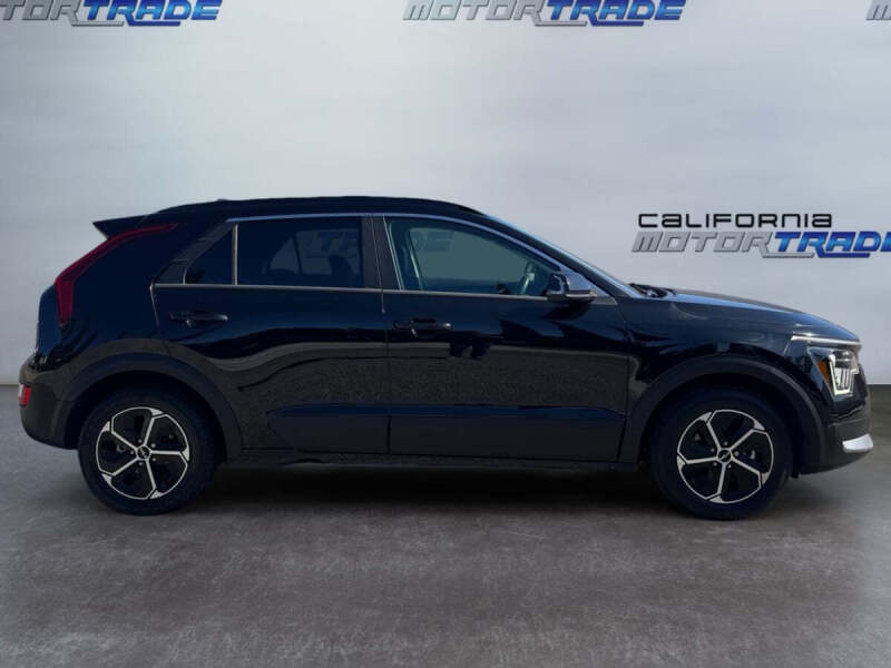 2023 Kia Niro EX