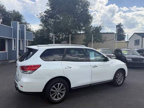 2015 Nissan Pathfinder SV