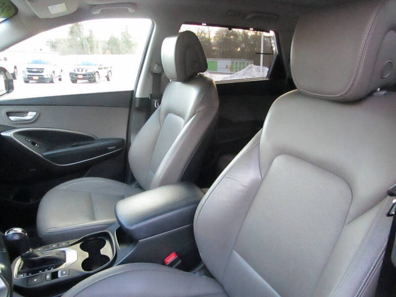 2017 Hyundai Santa Fe Limited Ultimate