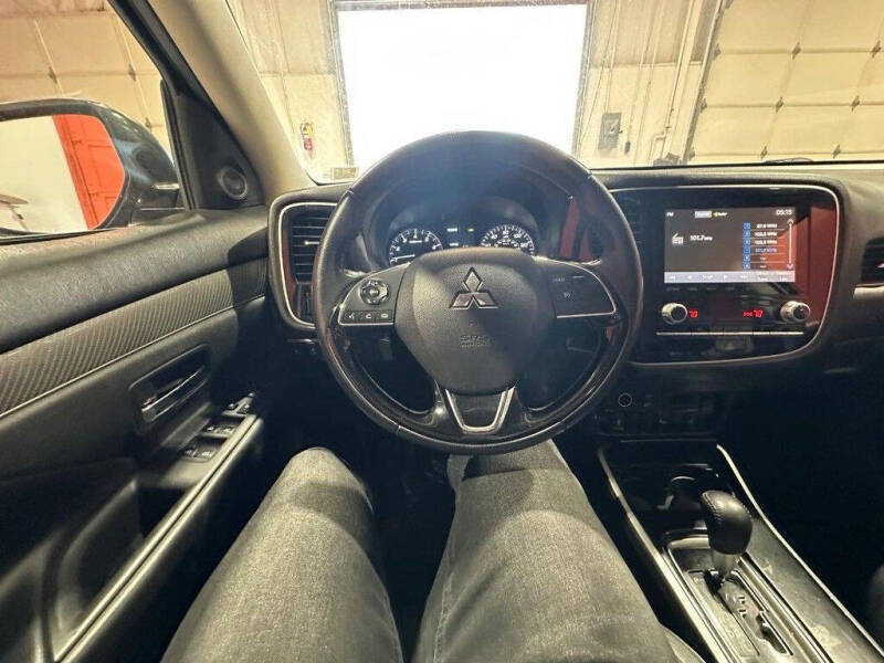 2020 Mitsubishi Outlander